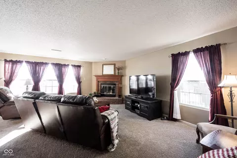 9485 W Lantern Ln, Pendleton, IN 46064 photo 4