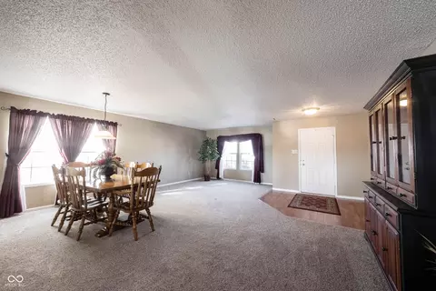 9485 W Lantern Ln, Pendleton, IN 46064 photo 5