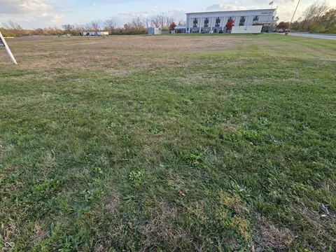 65 E Rampart St, Shelbyville, IN 46176