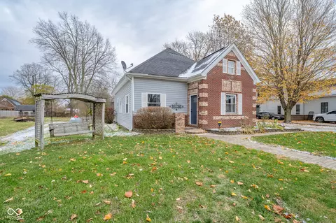 125 N Main St, Fillmore, IN 46128
