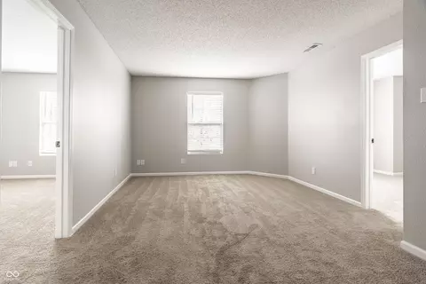 Living - 8115 S Cricket Ln, Pendleton, IN 46064 photo 10 of 10