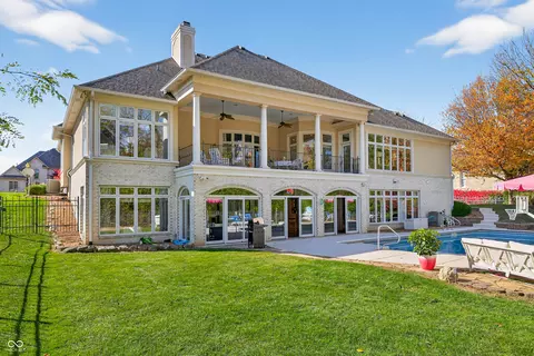 1913 Dockside Dr, Greenwood, IN 46143