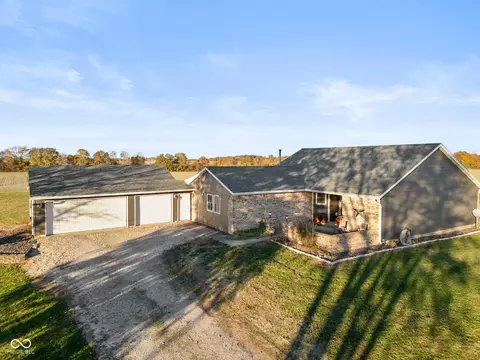 8184 S 500 Rd W, Edinburgh, IN 46124