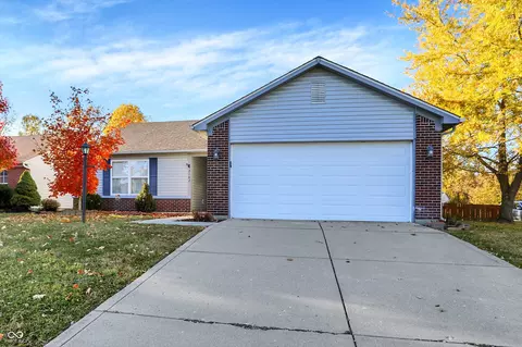 7102 Karst Ct, Indianapolis, IN 46221