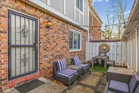 155 Aspen Way, Carmel, IN 46032