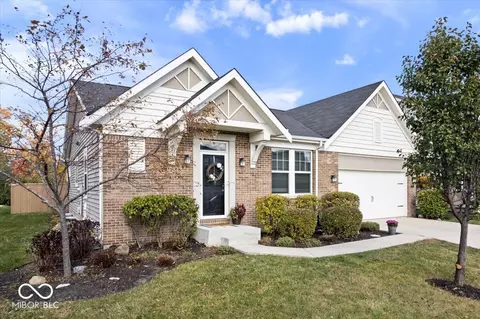 6570 W Treeline Ln, Mccordsville, IN 46055