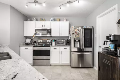 8254 S Midnight Dr, Pendleton, IN 46064 photo 17