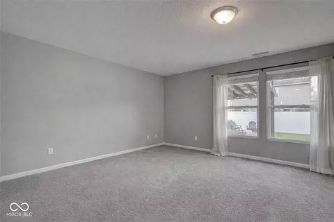 8254 S Midnight Dr, Pendleton, IN 46064 photo 10