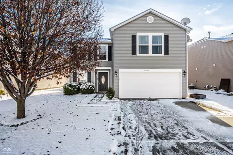 8254 S Midnight Dr, Pendleton, IN 46064