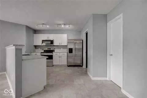 8254 S Midnight Dr, Pendleton, IN 46064 photo 13