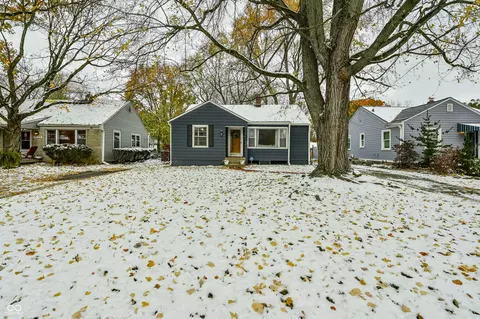 5742 Kingsley Dr, Indianapolis, IN 46220