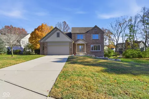 9735 Logan Ln, Fishers, IN 46037