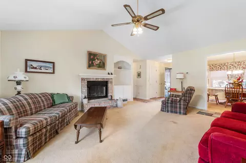 Living - 104 W Hillsboro Dr, Pendleton, IN 46064 photo 1 of 1