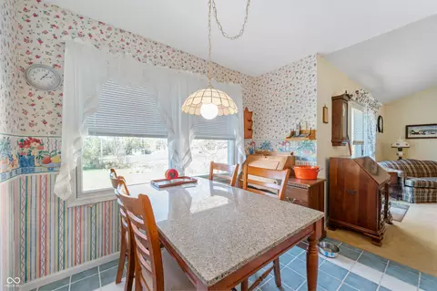 Dining - 104 W Hillsboro Dr, Pendleton, IN 46064 photo 2 of 2
