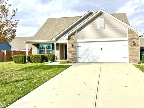 1345 W Jade Dr, Fortville, IN 46040