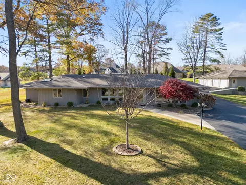 1790 S Terrace Lake Rd, Columbus, IN 47201