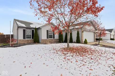12226 Meadowfield Cir, Indianapolis, IN 46235