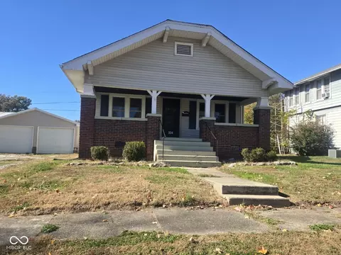 324 S State St, Sullivan, IN 47882