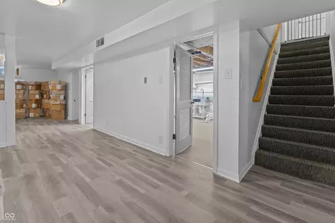 Entry Way - 1504 Mcclure Rd, Columbus, IN 47201 photo 7 of 7