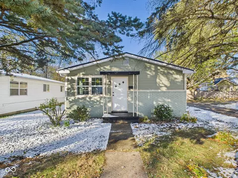 10 W 41st St, Anderson, IN 46013