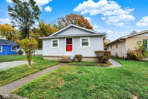 2749 S Roena St, Indianapolis, IN 46241