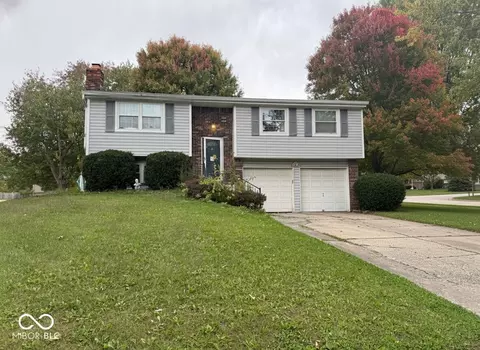 602 Shady Creek Dr, Greenwood, IN 46142