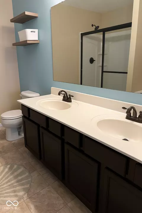 Bath - 2607 Twinleaf Dr, Plainfield, IN 46168 photo 4 of 4