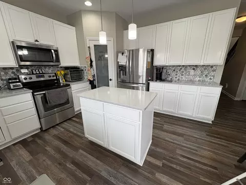 Kitchen - 2607 Twinleaf Dr, Plainfield, IN 46168 photo 3 of 3
