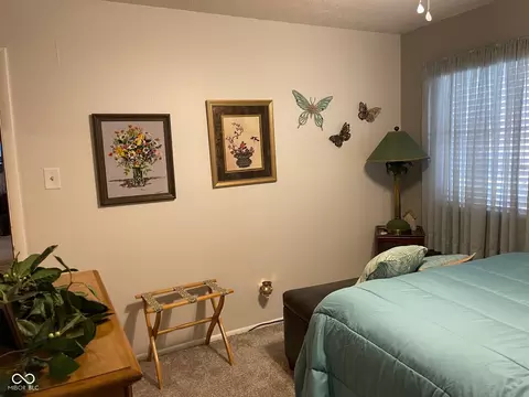 Bedroom - 1012 Liberty St, Covington, IN 47932 photo 2 of 8