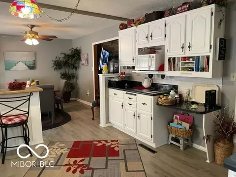 Kitchen - 1012 Liberty St, Covington, IN 47932 photo 3 of 7