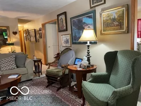Living - 1012 Liberty St, Covington, IN 47932 photo 1 of 4