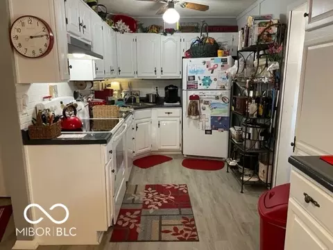 Kitchen - 1012 Liberty St, Covington, IN 47932 photo 7 of 7