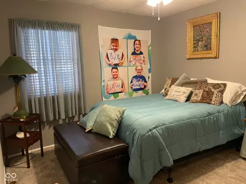 Bedroom - 1012 Liberty St, Covington, IN 47932 photo 1 of 8