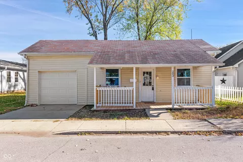 203 N Clay St, Edinburgh, IN 46124