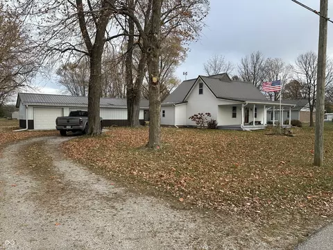 717 N Cherry St, Ladoga, IN 47954