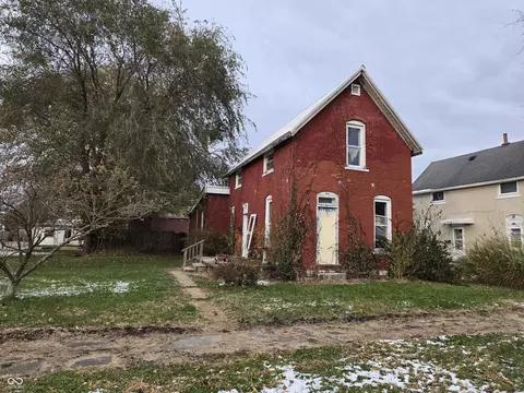 336 E 9th St, Rushville, IN 46173