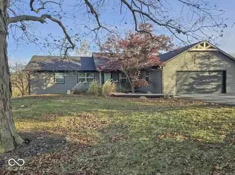 2812 E County Road 100 N, Danville, IN 46122