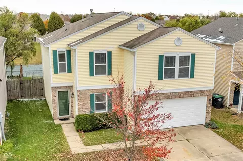 1717 Blue Grass Pkwy, Greenwood, IN 46143