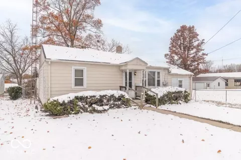 156 S Miller Ave, Albany, IN 47320