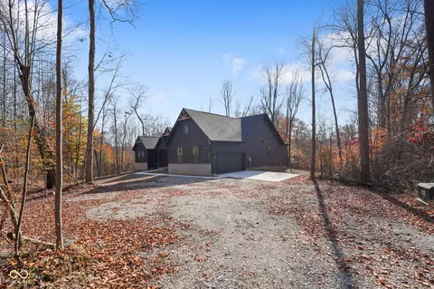 3723 Kivett Ln, Martinsville, IN 46151