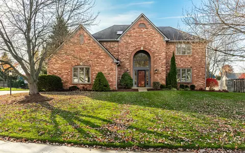 10009 Northwind Cir, Indianapolis, IN 46256