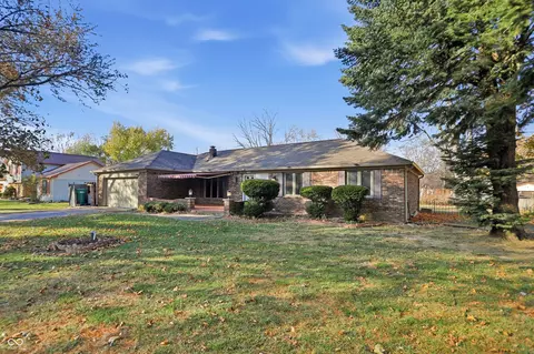 7370 Hidden Valley Dr, Plainfield, IN 46168 photo 3
