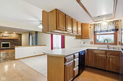 7370 Hidden Valley Dr, Plainfield, IN 46168 photo 18