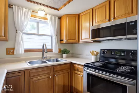 7370 Hidden Valley Dr, Plainfield, IN 46168 photo 20