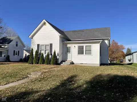 316 W Adams St, Tipton, IN 46072