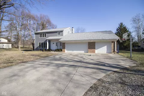 10515 Collingswood Rd, Fishers, IN 46037
