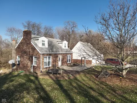 2324 E 200 N, Rushville, IN 46173