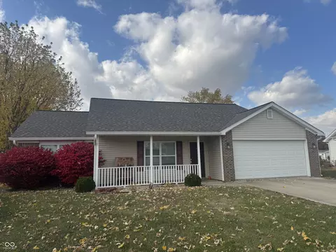 7920 W Angus Ave, Yorktown, IN 47396
