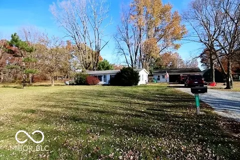 12604 Brooks School Rd, Fishers, IN 46037