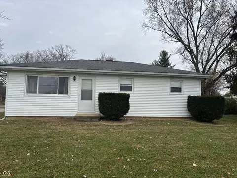 5403 S Vine St, Columbus, IN 47201
